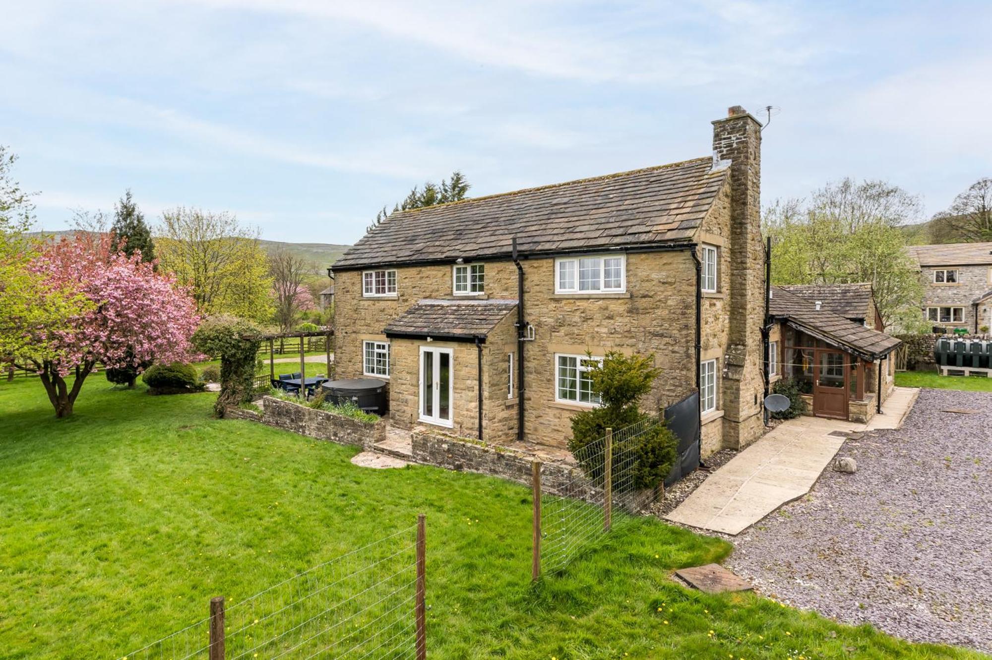 Central Malham Wellbeing Escape With Hot Tub Sleeps 8 Exterior foto
